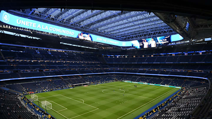 Real Madrid CF v Deportivo Alaves  - La Liga EA Sports