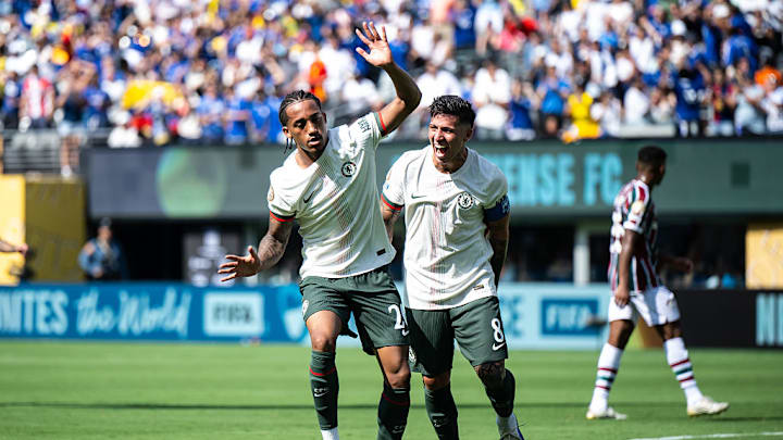 Joao Pedro, Enzo Fernandez