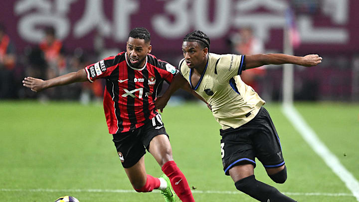 FBL-KOR-ESP-BARCELONA-SEOUL