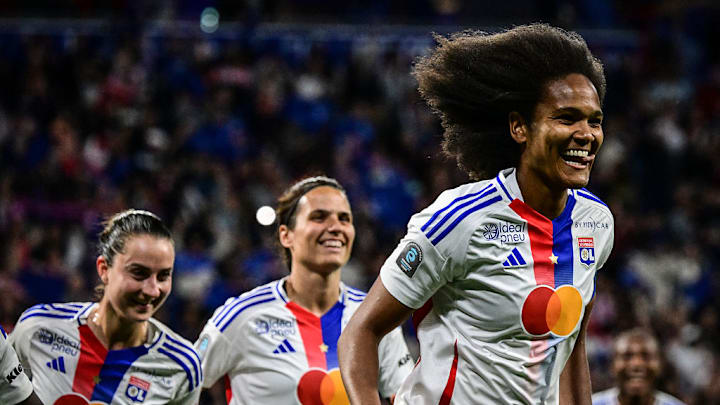 TOPSHOT-FBL-FRA-WOMEN-D1-LYON-PSG