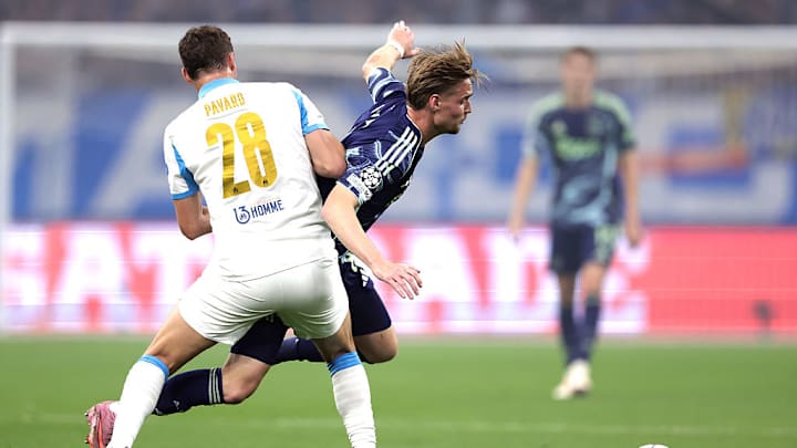 Benjamin Pavard, Kenneth Taylor