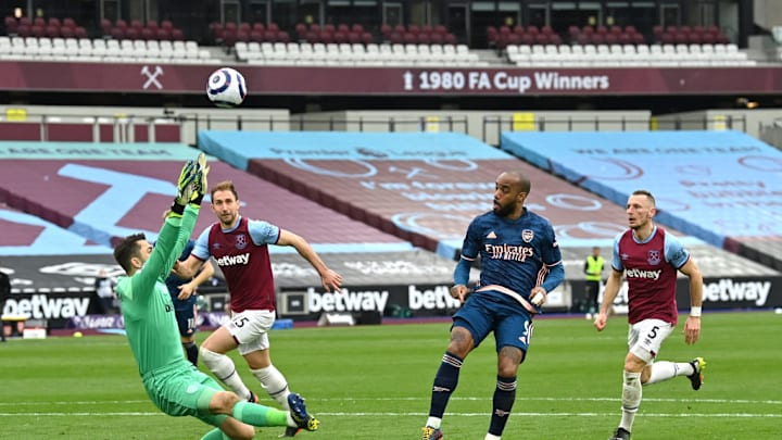 Alexandre Lacazette, Lukasz Fabianski
