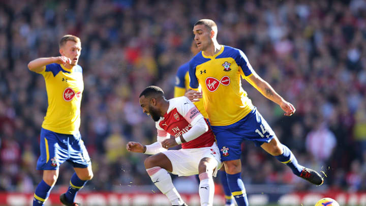 Alexandre Lacazette, Oriol Romeu