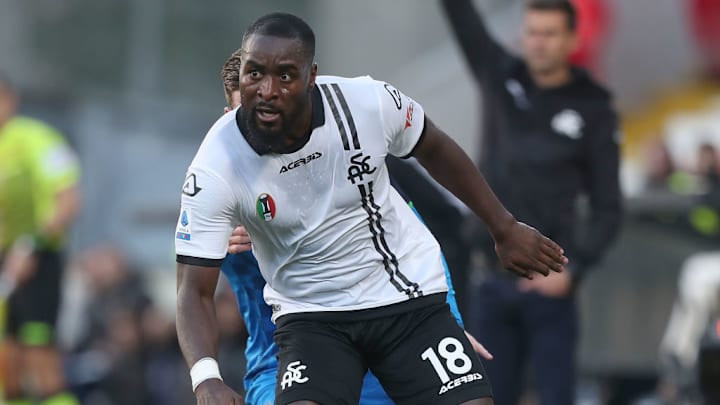 Mbala Nzola
