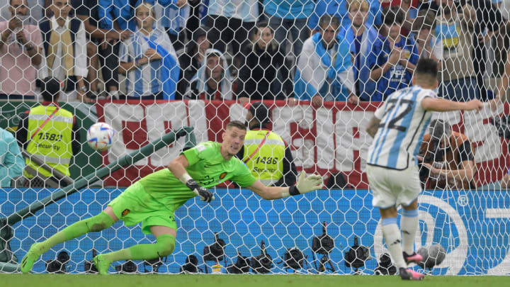 Andries Noppert, Lautaro Martinez