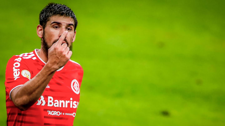 Bruno Méndez Internacional Corinthians Yuri Alberto 