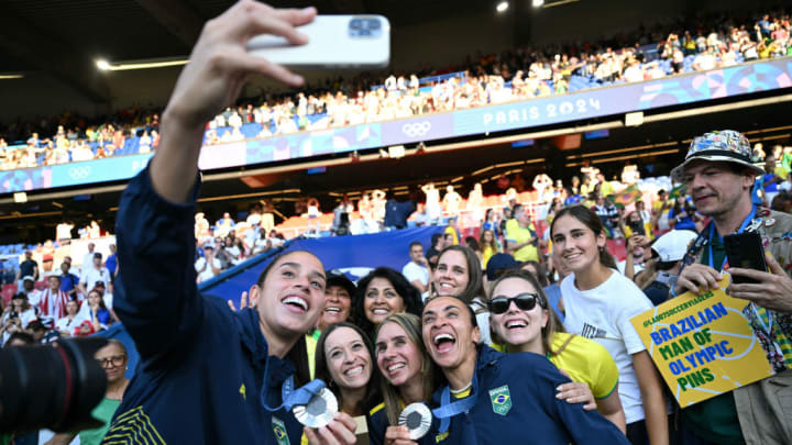 FBL-OLY-PARIS-2024-BRA-US-MEDALS
