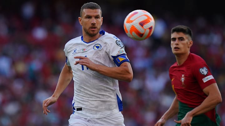 Edin Dzeko, Antonio Silva