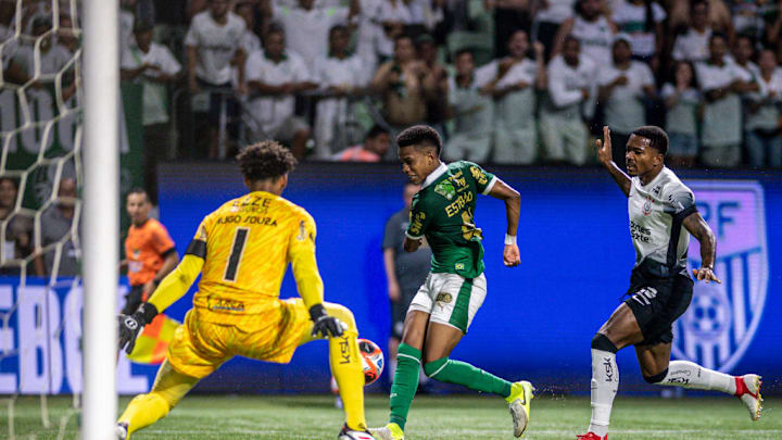 Estêvão Willian, Cacá, Hugo Souza