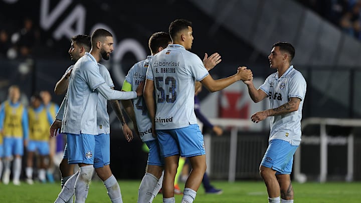 Vasco Da Gama v Gremio - Brasileirao 2025