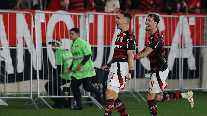 Léo Ortiz, Léo Pereira