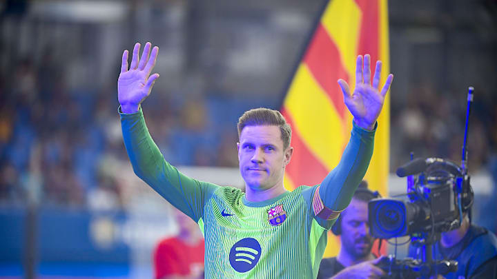 Barcelona v Como - Joan Gamper Trophy