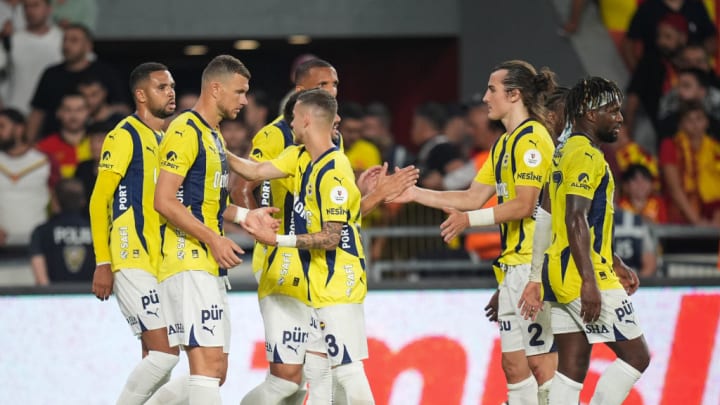 Goztepe v Fenerbahce - Turkish Super Lig