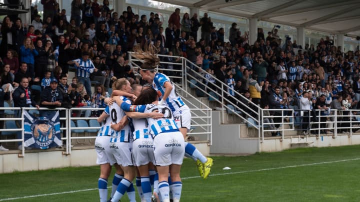 Real Sociedad v Rayo Vallecano - Primera Division Femenina