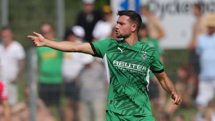 FC Wegberg-Beeck v Borussia Mönchengladbach - Pre-Season Friendly