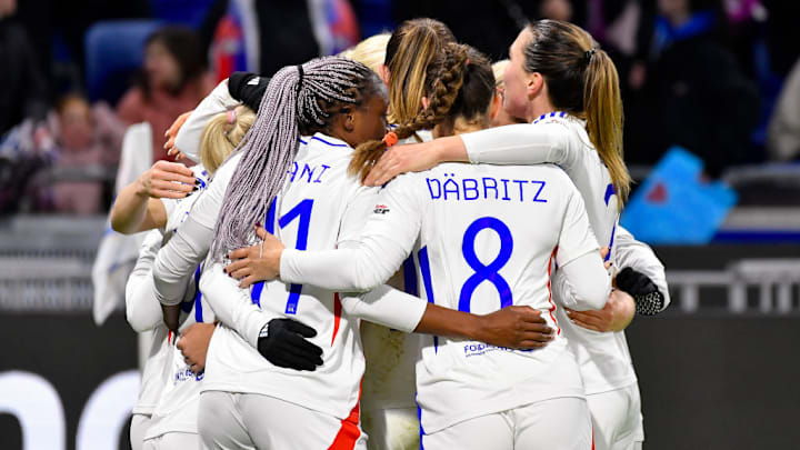 Kadidiatou Diani, Sara Däbritz