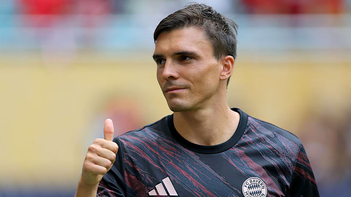 Daumen hoch, auch wenn es beim FCB nicht wirklich läuft.