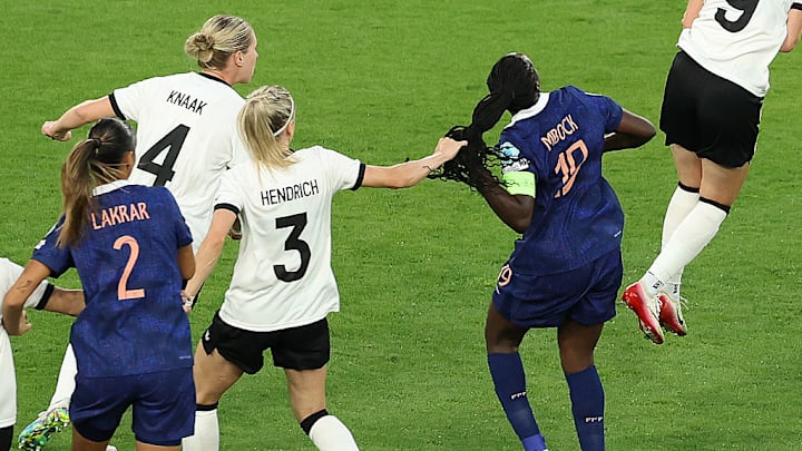 Kathrin Hendrich, Griedge Mbock Bathy
