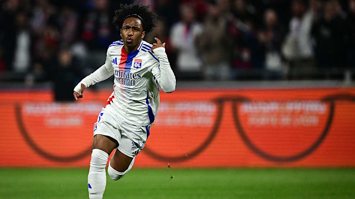 Malick Fofana im Trikot von Olympique Lyon