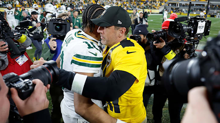 Jordan Love and Aaron Rodgers shared a nice moment after Sunday night's Packers-Steelers game. Jordan Love and Aaron Rodgers shared a nice moment after Sunday night's Packers-Steelers game.