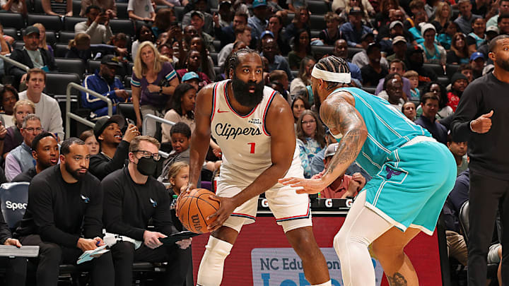 James Harden dropped a franchise-record 27 points in the first quarter for the Clippers at the Hornets.