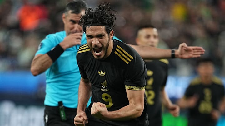 Raúl Jiménez y el Tri debutan en la Copa Oro ante República Dominicana. Raúl Jiménez y el Tri debutan en la Copa Oro ante República Dominicana.