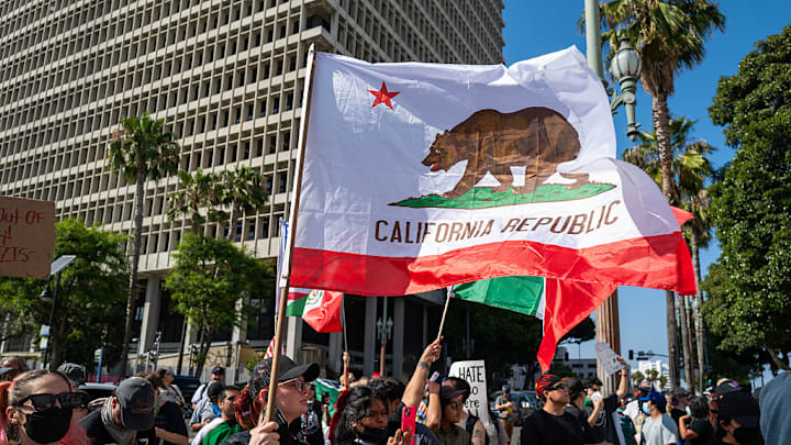 Las protestas en Los Ángeles, ocurridas desde inicios de semana, obligaron a hacer cambios en las conferencias previas del PSG y Atltético (imagen ilustrativa).