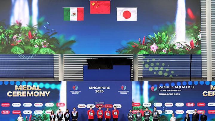 Equipo mexicano gana plata en Singapur detrás de China.