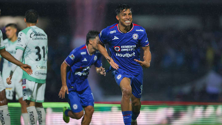 Ángel Sepúlveda anotó un golazo en la victoria de Cruz Azul sobre León. Ángel Sepúlveda anotó un golazo en la victoria de Cruz Azul sobre León.