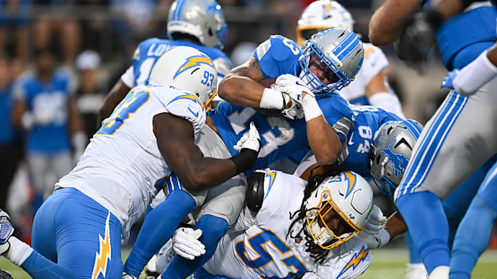 Lions y Chargers jugaron el partido del Salón de la Fama, en la pretemporada de NFL.