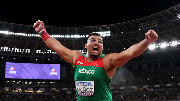 Uziel Muñoz ganó medalla de plata en el pasado Campeonato Mundial de Tokio 2025.