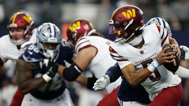 Jayden Daniels y los Commanders buscarán derrotar a los Cowboys.