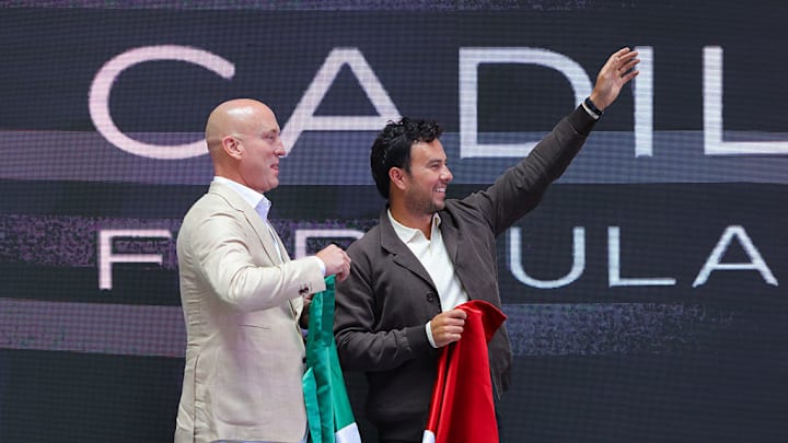 Checo Pérez, nuevo piloto de Cadillac, y Dan Towriss, CEO de TWG Motorsports. Checo Pérez, nuevo piloto de Cadillac, y Dan Towriss, CEO de TWG Motorsports.