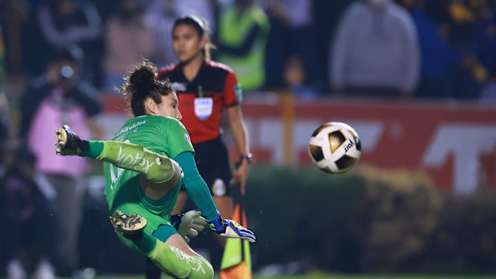 Alejandría Godínez ha sido factor para Cruz Azul en la Liguilla del Apertura 2025. Alejandría Godínez ha sido factor para Cruz Azul en la Liguilla del Apertura 2025.