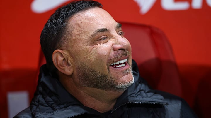 Antonio Mohamed suma cuatro títulos en el Futbol Mexicano. Antonio Mohamed suma cuatro títulos en el Futbol Mexicano.