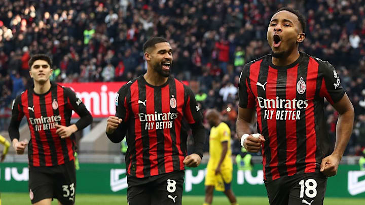 El francés Christopher Nkunku (18) se despachó un doblete para la victoria del AC Milan.