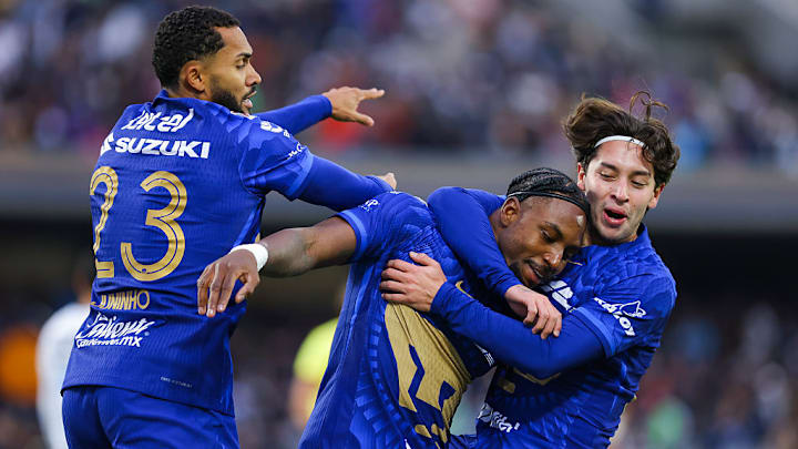 Álvaro Angulo celebra su primer gol ante el Monterrey