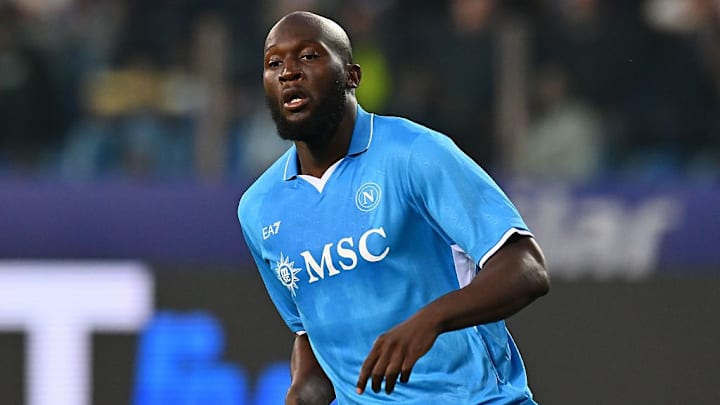 Lukaku no jugó ante México y Estados Unidos debido a su lesión. Lukaku no jugó ante México y Estados Unidos debido a su lesión.