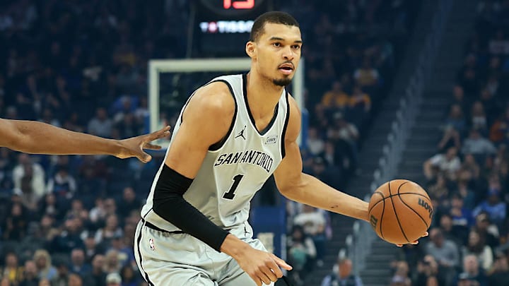 Victor Wembanyama logró un promedio de 3.1 tapones por partido durante la temporada regular, siendo de lejos el primero en esta categoría.