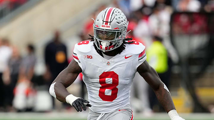 Se prevé que el linebacker de Ohio State, Arvell Reese, sea una de las cinco primeras selecciones en el draft de la NFL de 2026.