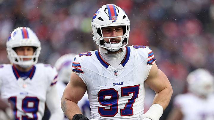 Joey Bosa es uno de los jugadores más llamativos de la agencia libre.
