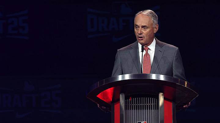 El comisionado de la MLB, Rob Manfred, busca ampliar la liga con dos equipos adicionales El comisionado de la MLB, Rob Manfred, busca ampliar la liga con dos equipos adicionales