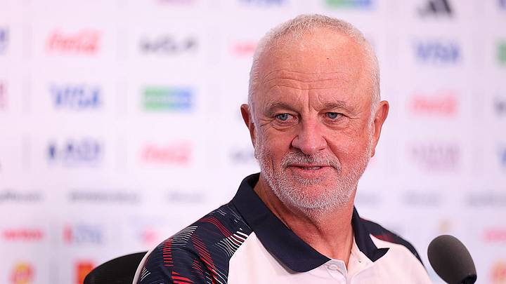 Graham Arnold, DT de Irak, declaró que para detener a Kylian Mbappé preguntó si podía jugar "con tres porteros" Graham Arnold, DT de Irak, declaró que para detener a Kylian Mbappé preguntó si podía jugar "con tres porteros"