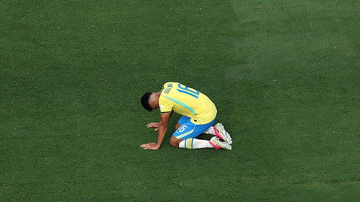 Brasil firma un nuevo fracaso después de quedar eliminado por primera vez en 36 años en la ronda de octavos de final Brasil firma un nuevo fracaso después de quedar eliminado por primera vez en 36 años en la ronda de octavos de final
