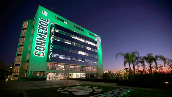 El edificio de la Conmebol en Paraguay El edificio de la Conmebol en Paraguay