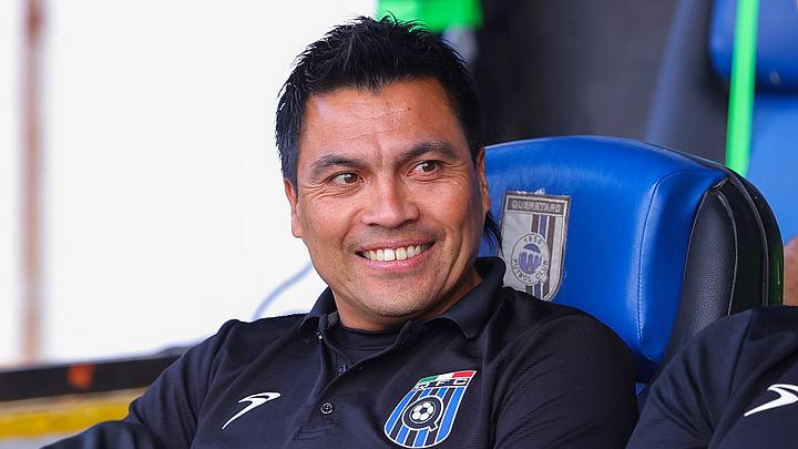 Esteban González llegó a Querétaro con un título bajo el brazo, pero no con la intención de vivir de él Esteban González llegó a Querétaro con un título bajo el brazo, pero no con la intención de vivir de él