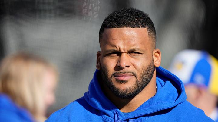 Aaron Donald regresa a la NFL con 35 años.