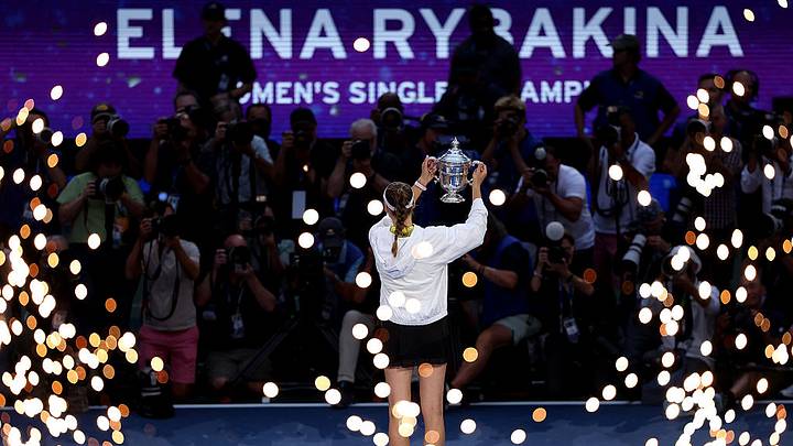 La kazaja Rybakina destrona a Sabalenka y gana su primer Abierto de Estados Unidos. La kazaja Rybakina destrona a Sabalenka y gana su primer Abierto de Estados Unidos.