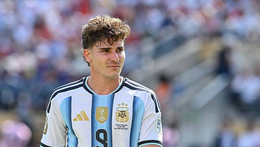 Barcelona Plot Alternative Transfer Strategy If Julian Alvarez Deal Collapses