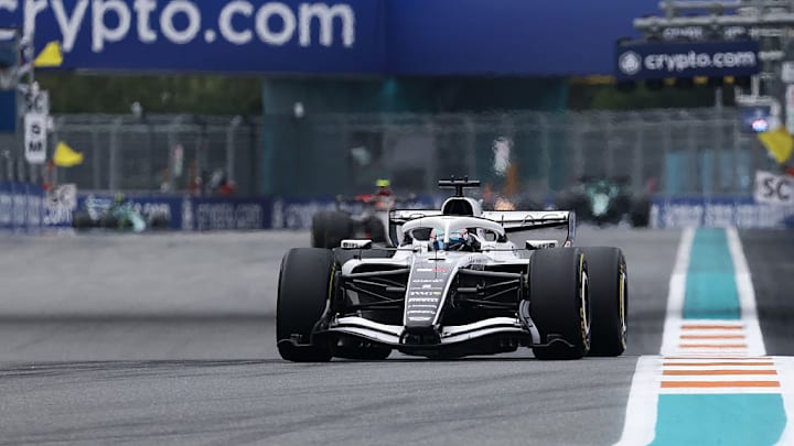 Checo Pérez terminó en el lugar 16 del GP Miami.